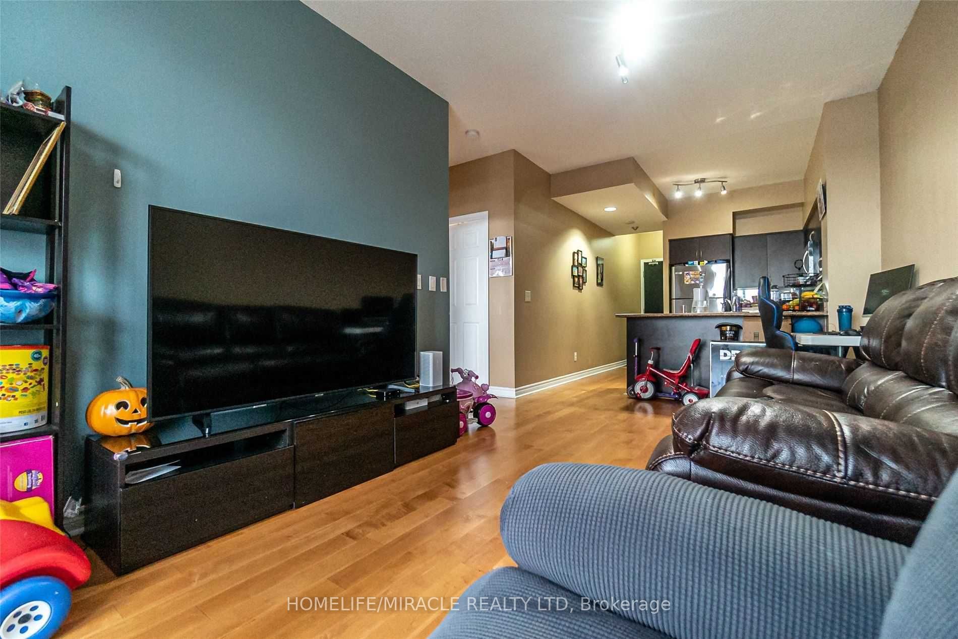388 Prince Of Wales Drive, #807