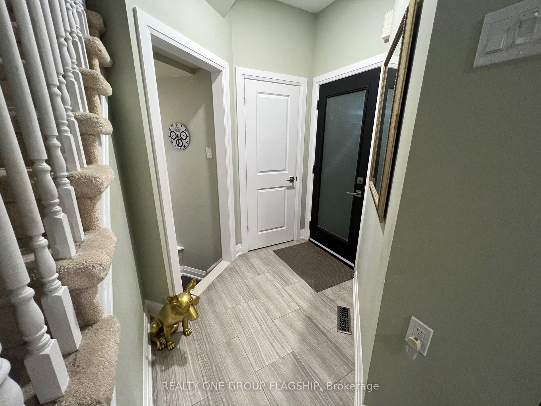 2792 Huntingdon Tr