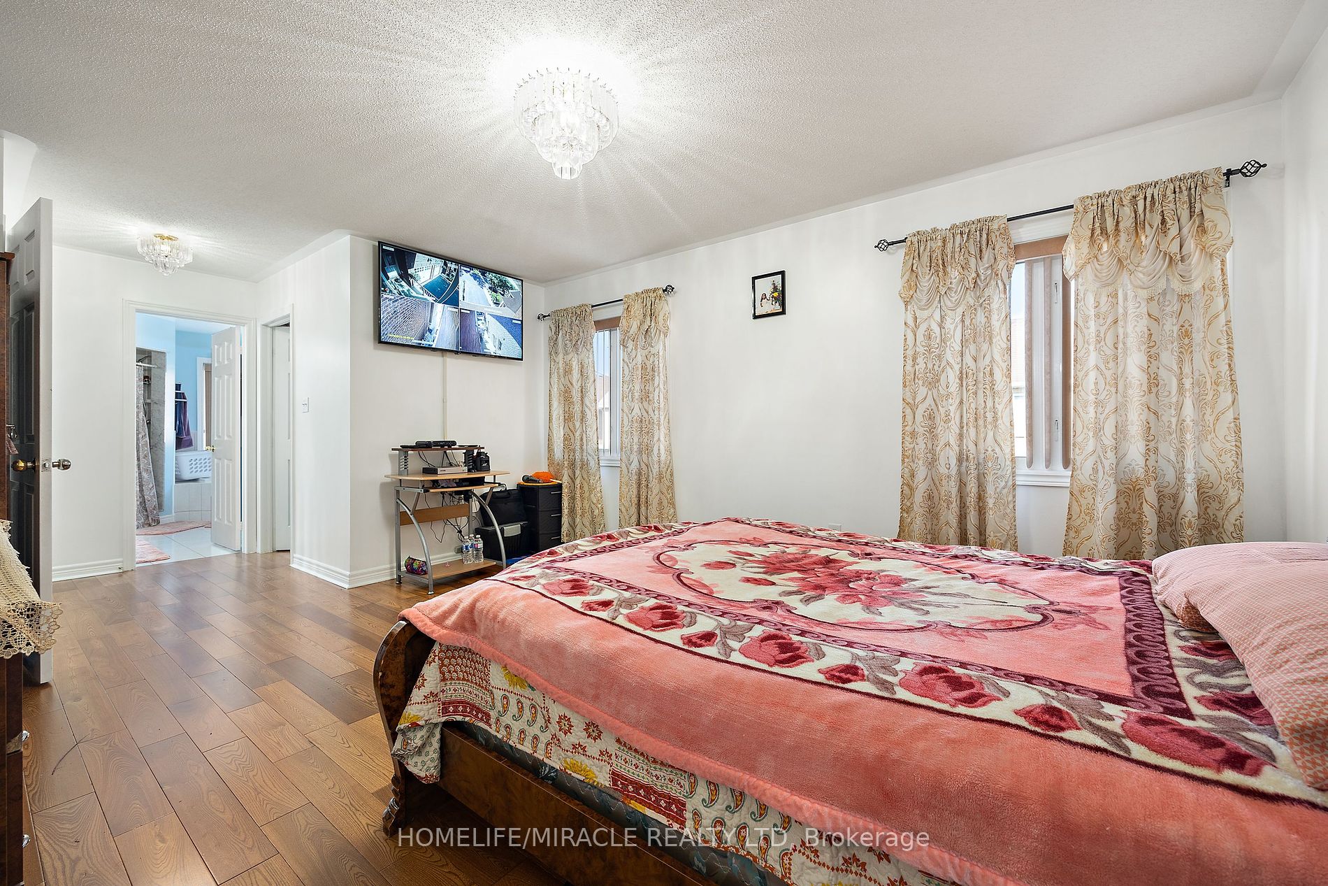 31 Game Creek Cres