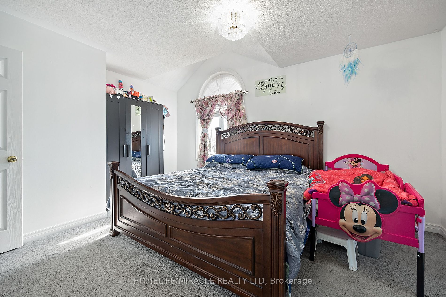 31 Game Creek Cres