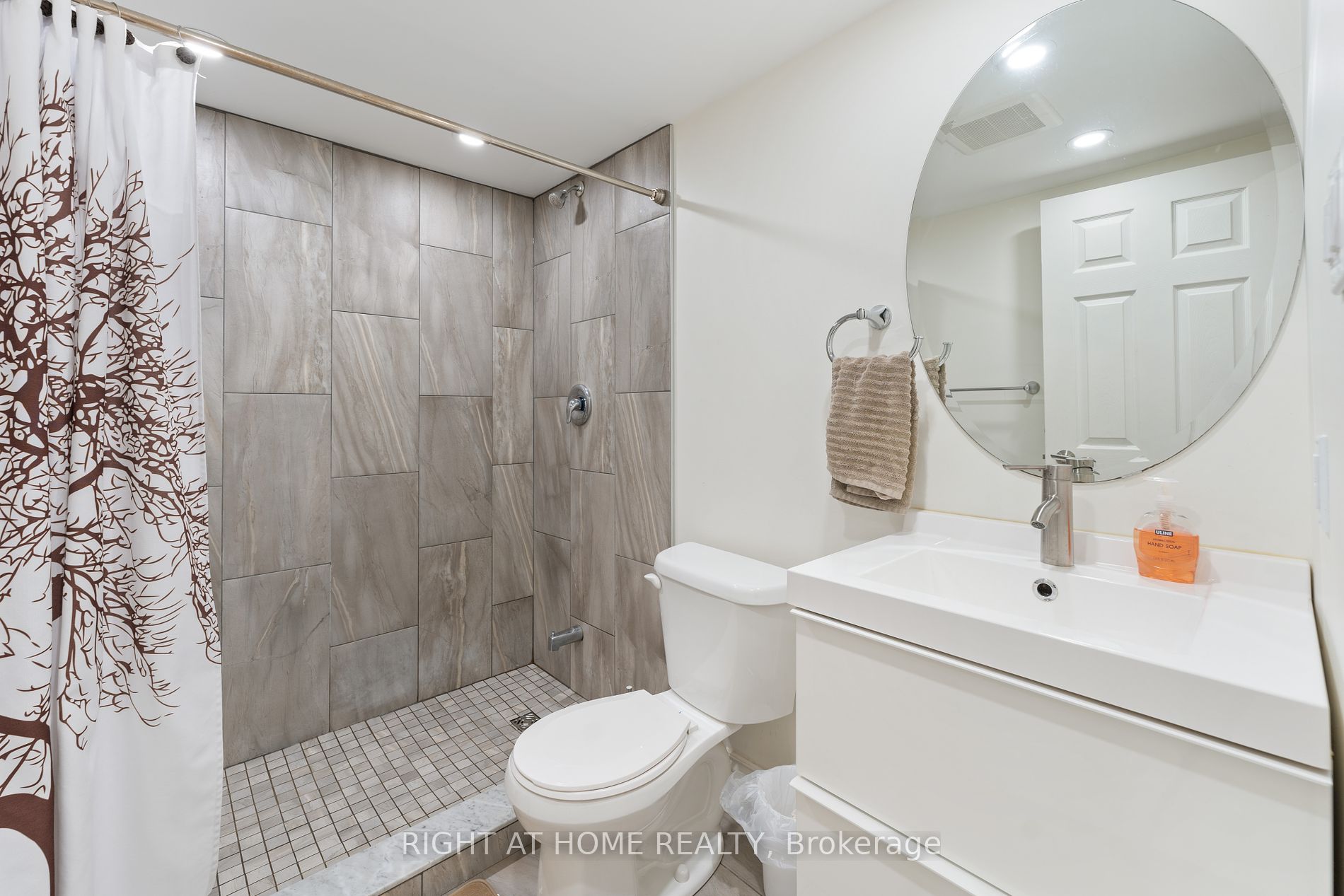 39 Heatherglen Dr