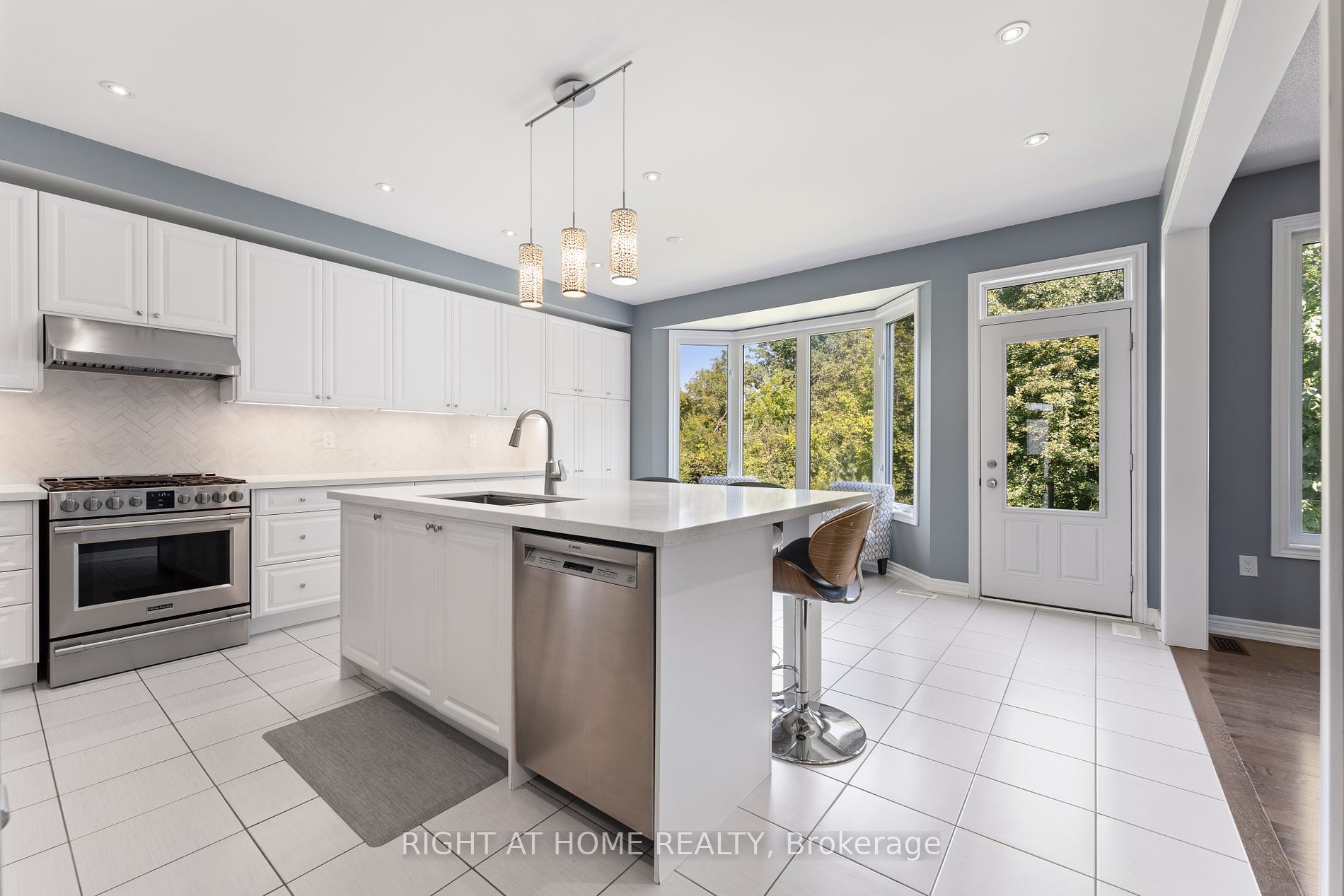39 Heatherglen Dr