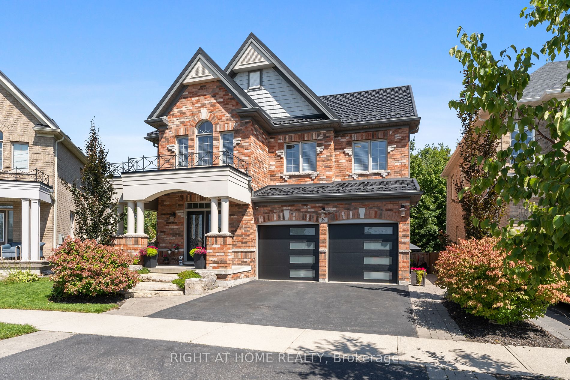 39 Heatherglen Dr