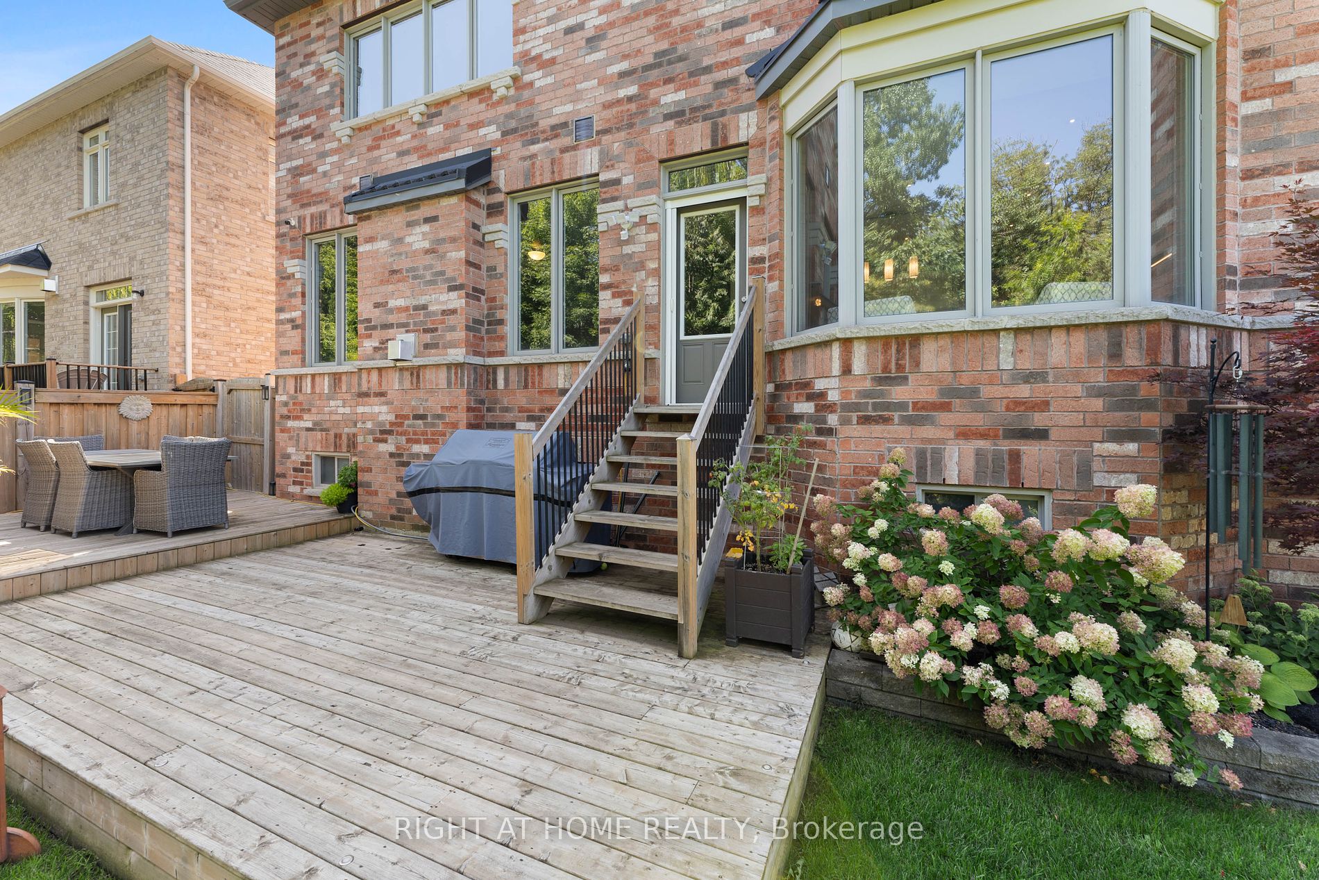 39 Heatherglen Dr