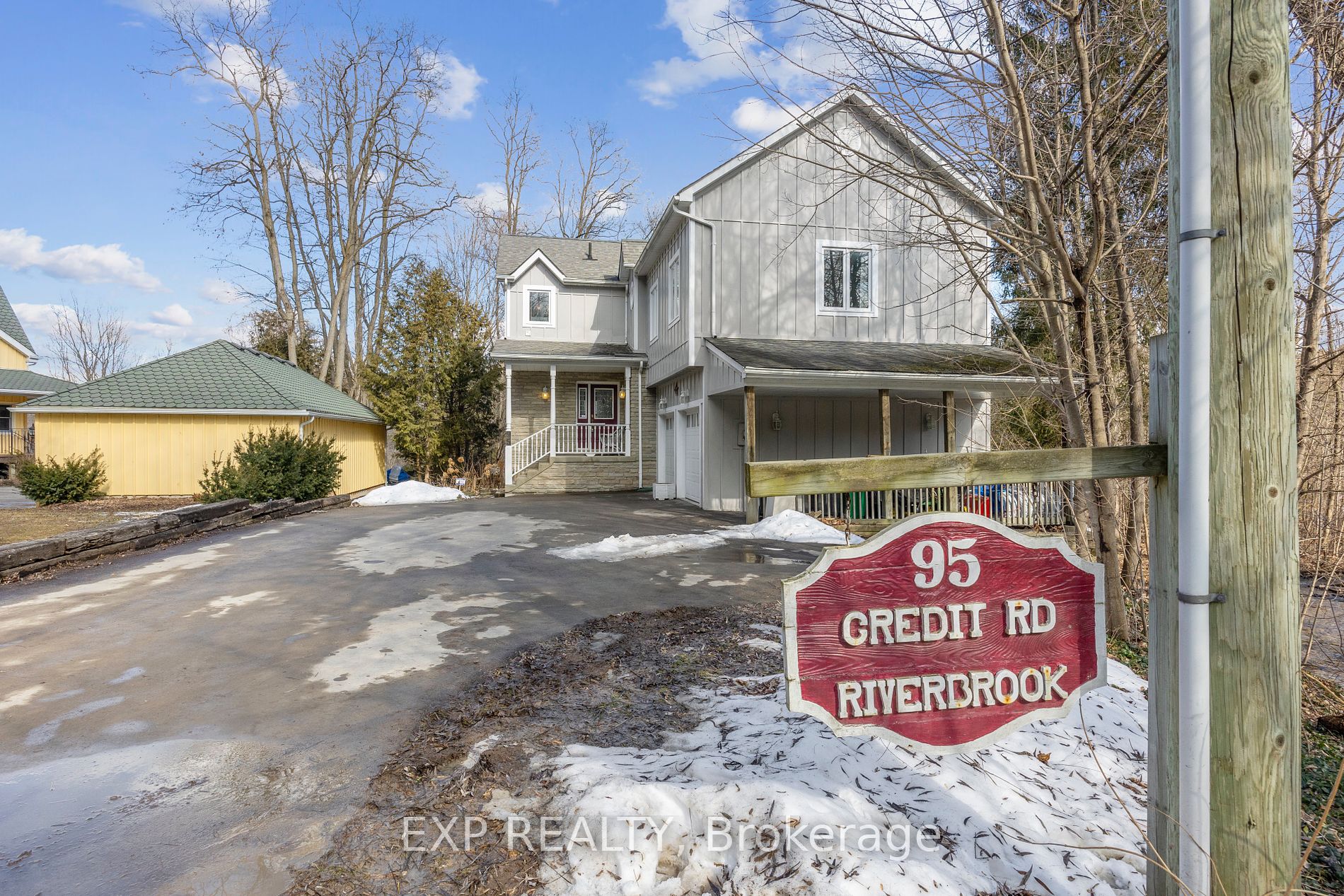 95 Credit Road