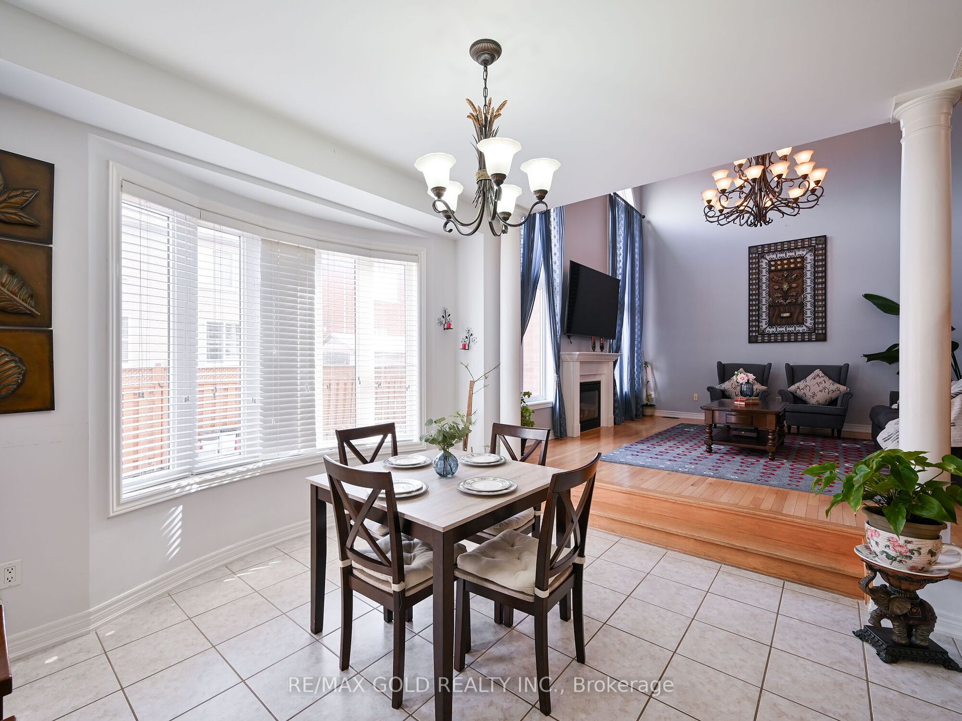 25 Maverick Cres