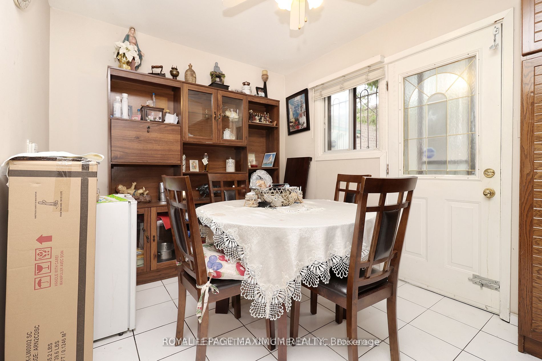 116 Elnathan Crescent