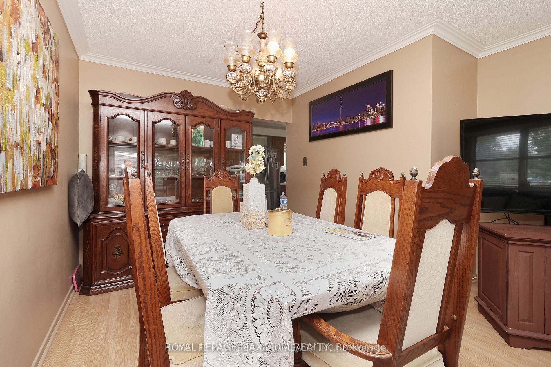 116 Elnathan Crescent