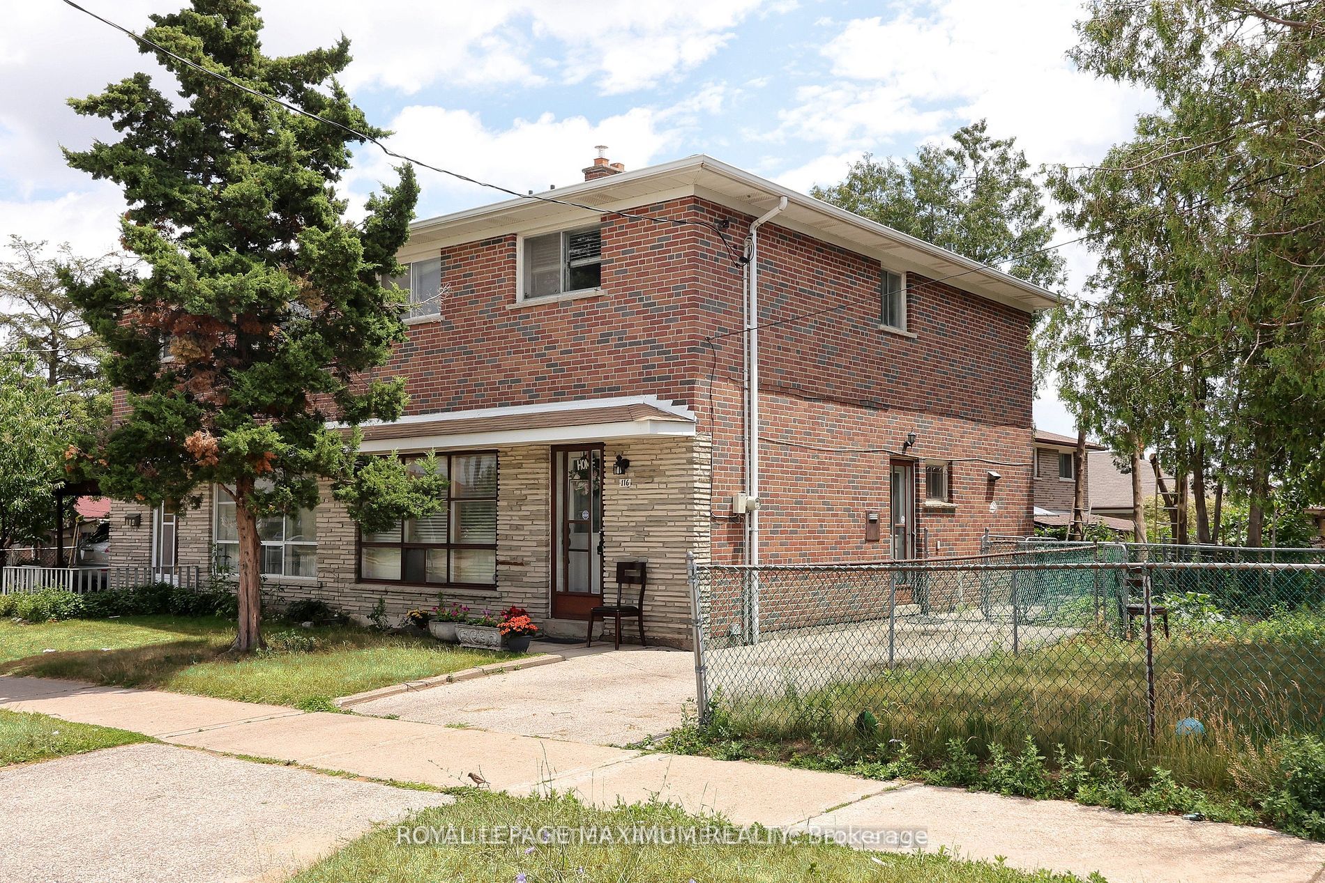 116 Elnathan Crescent