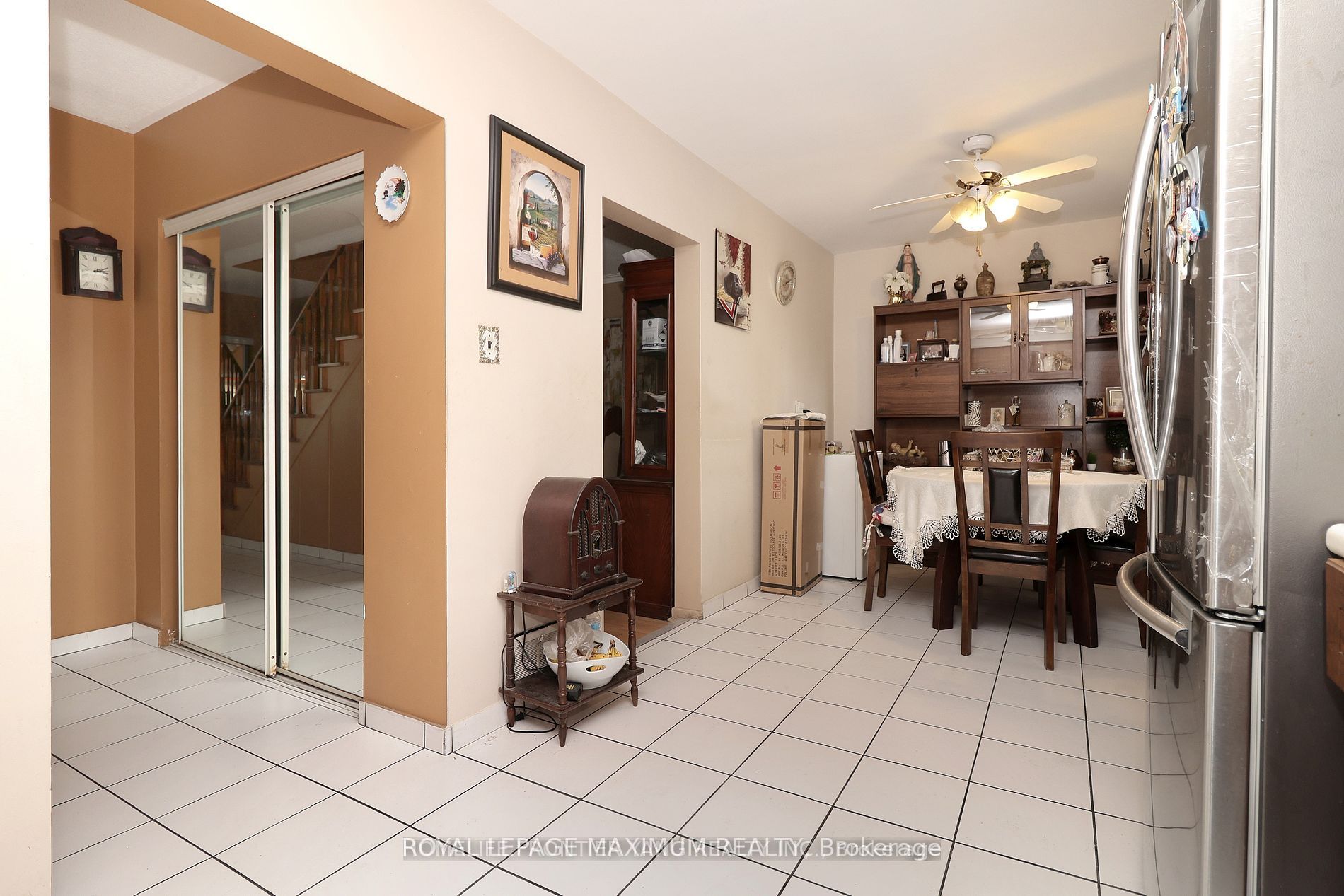 116 Elnathan Crescent