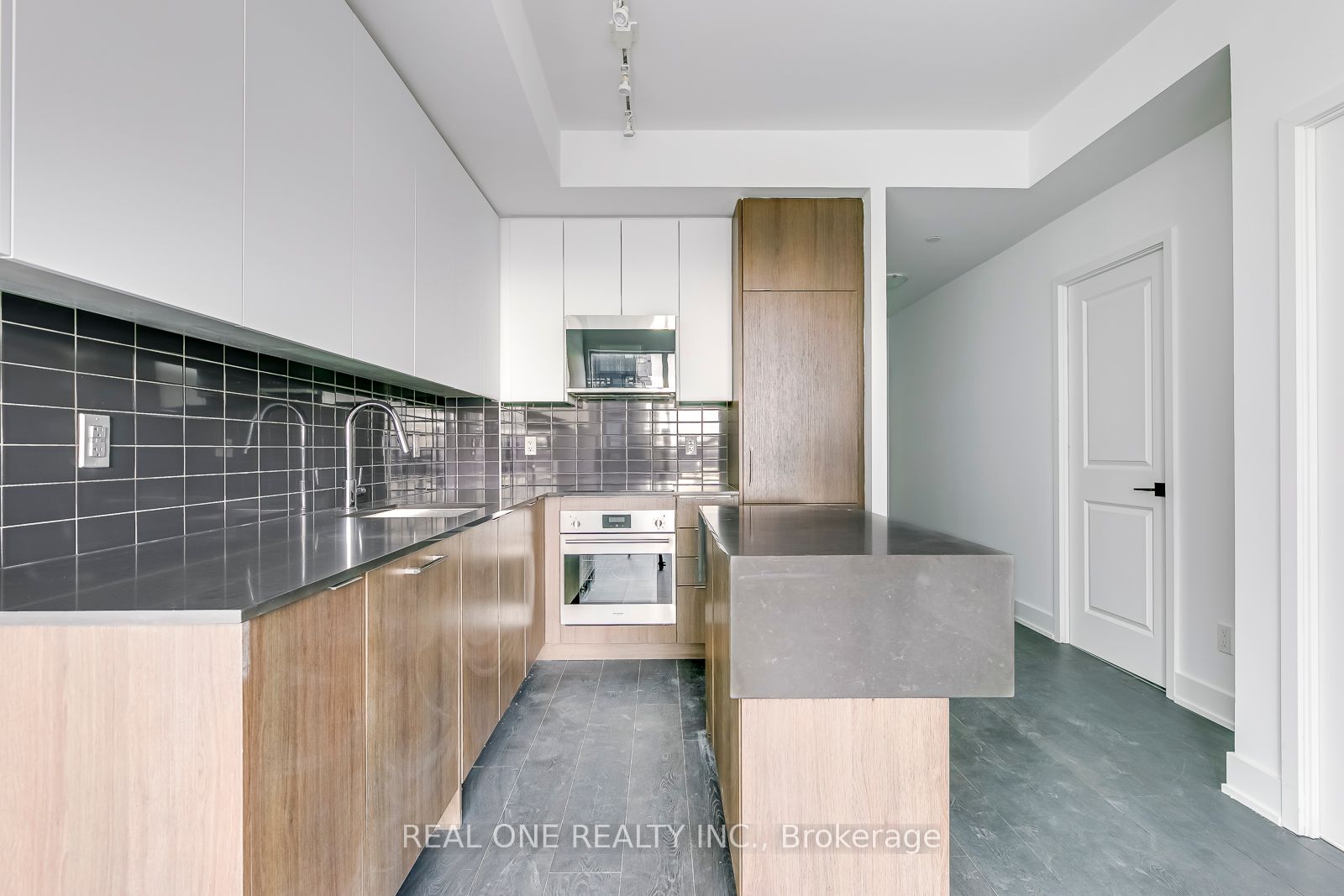 2489 Taunton Rd, #911