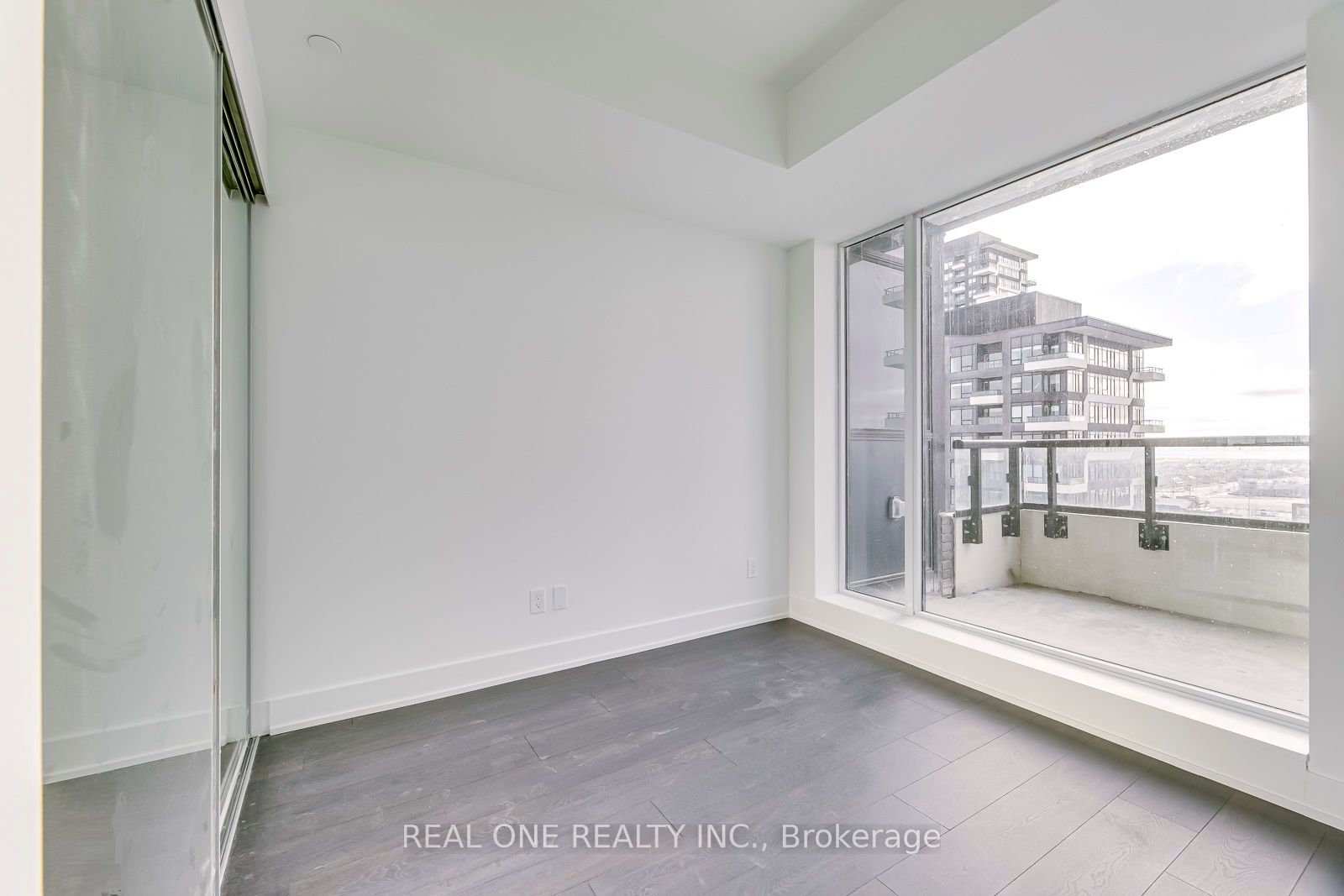 2489 Taunton Rd, #911