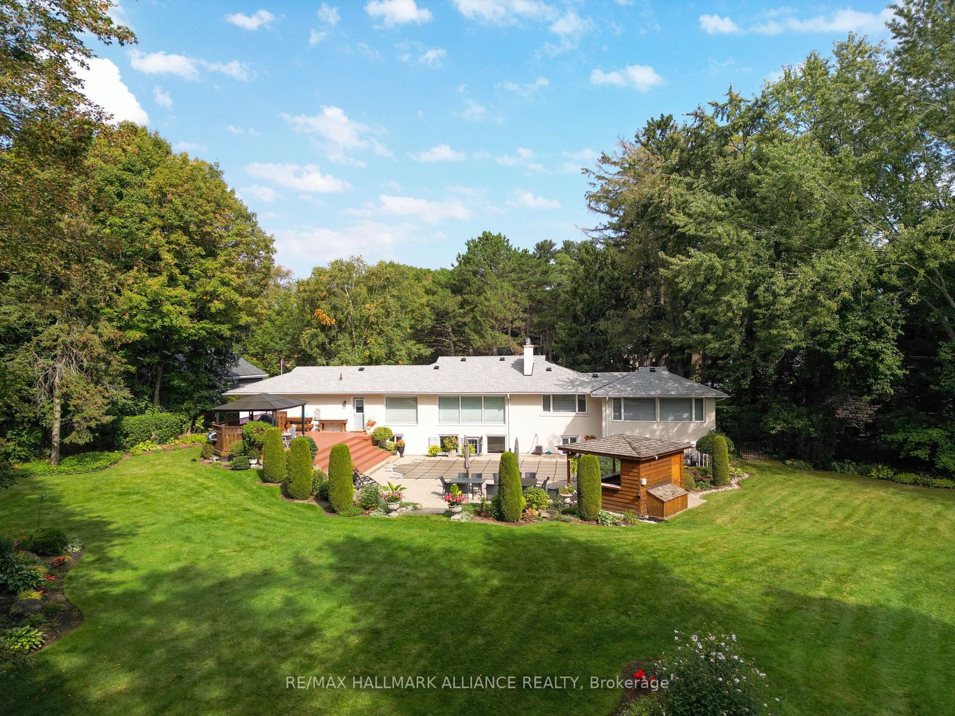 258 Westwood Dr