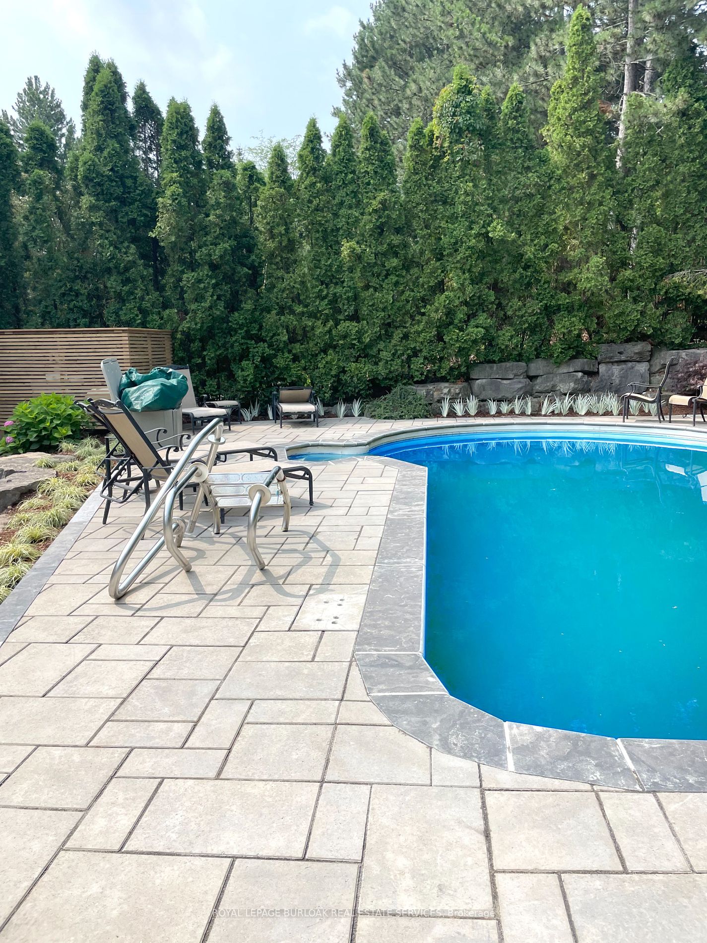 2312 Hoover Court