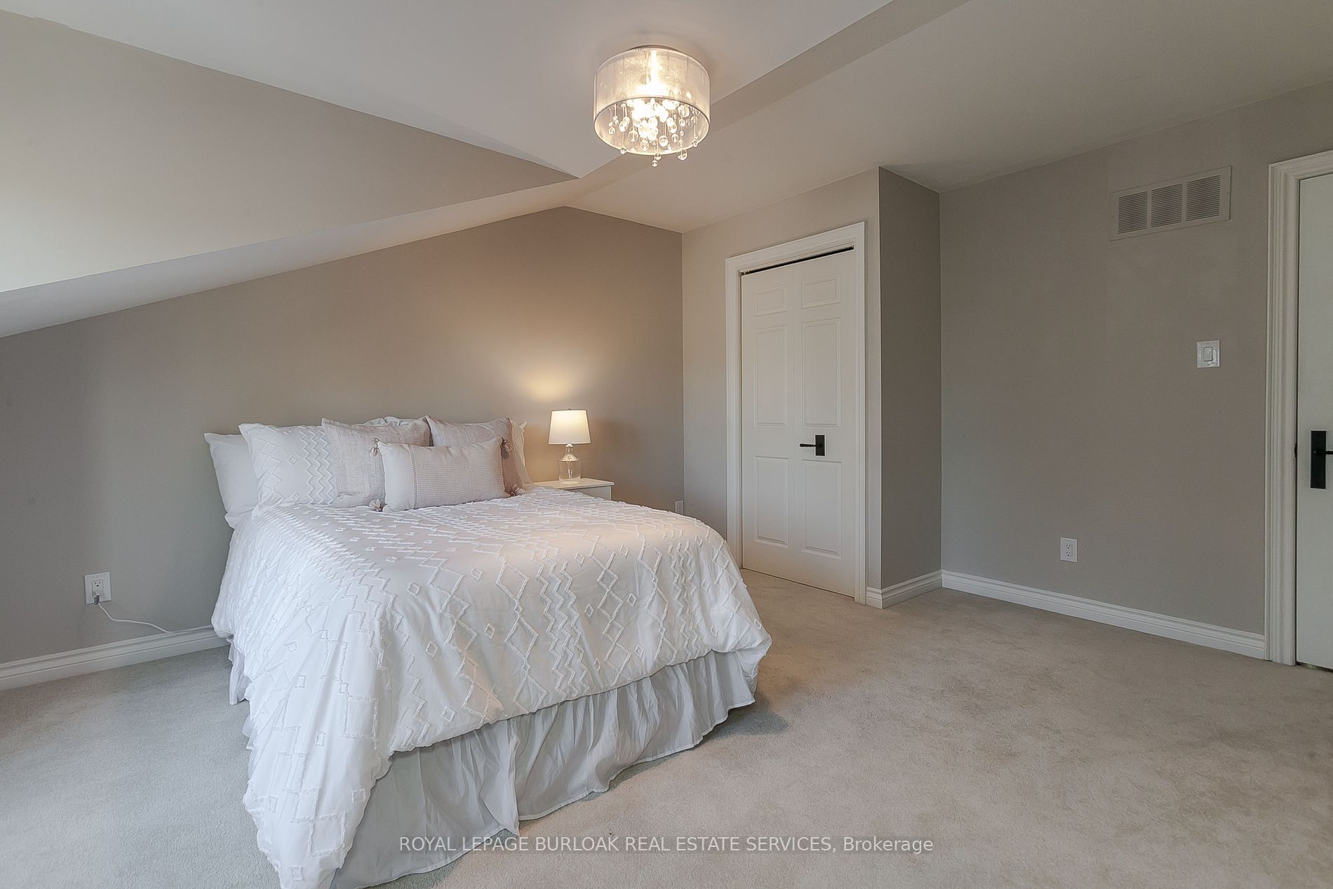 2312 Hoover Court