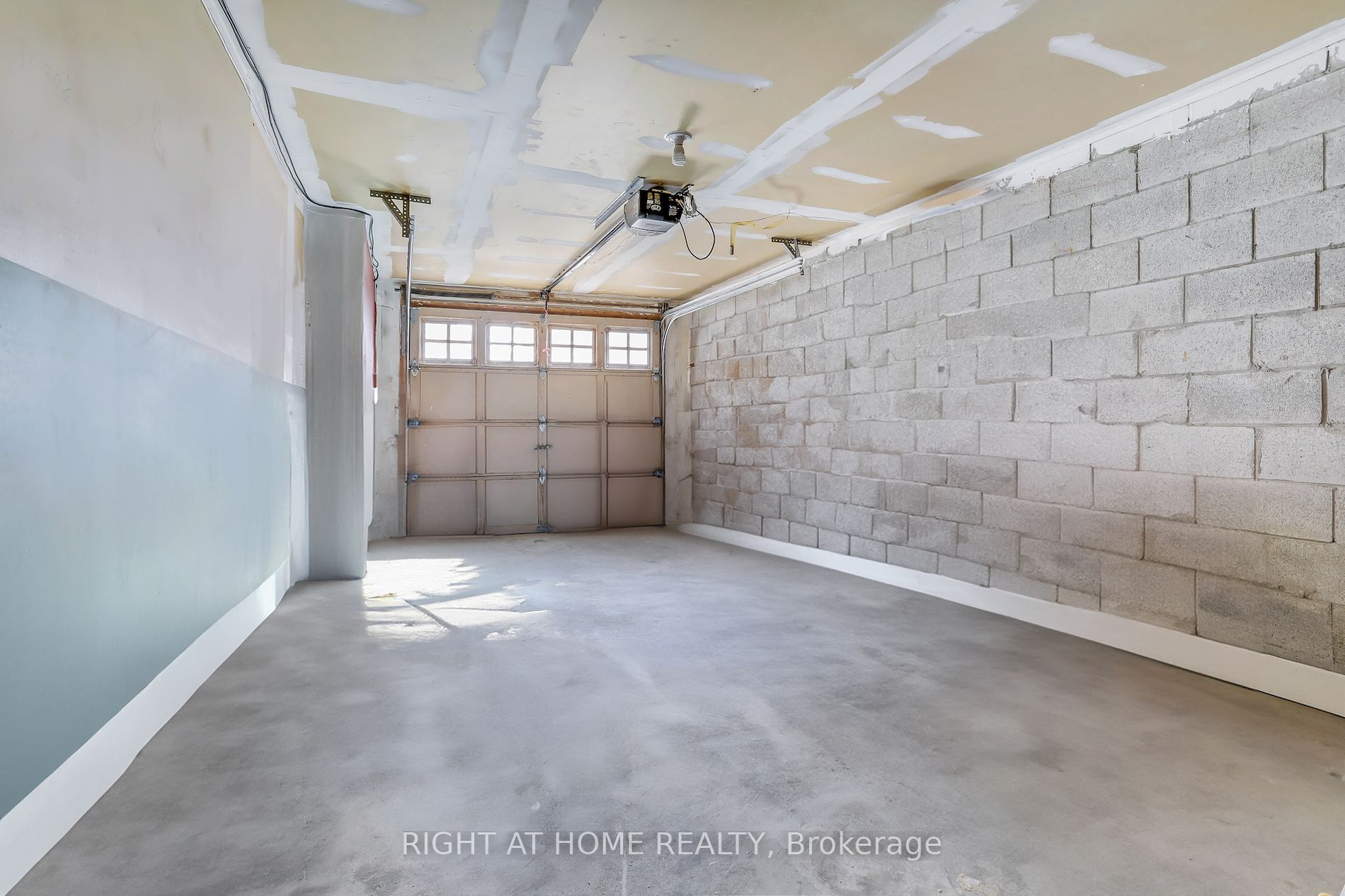 601 Shoreline Drive, #194