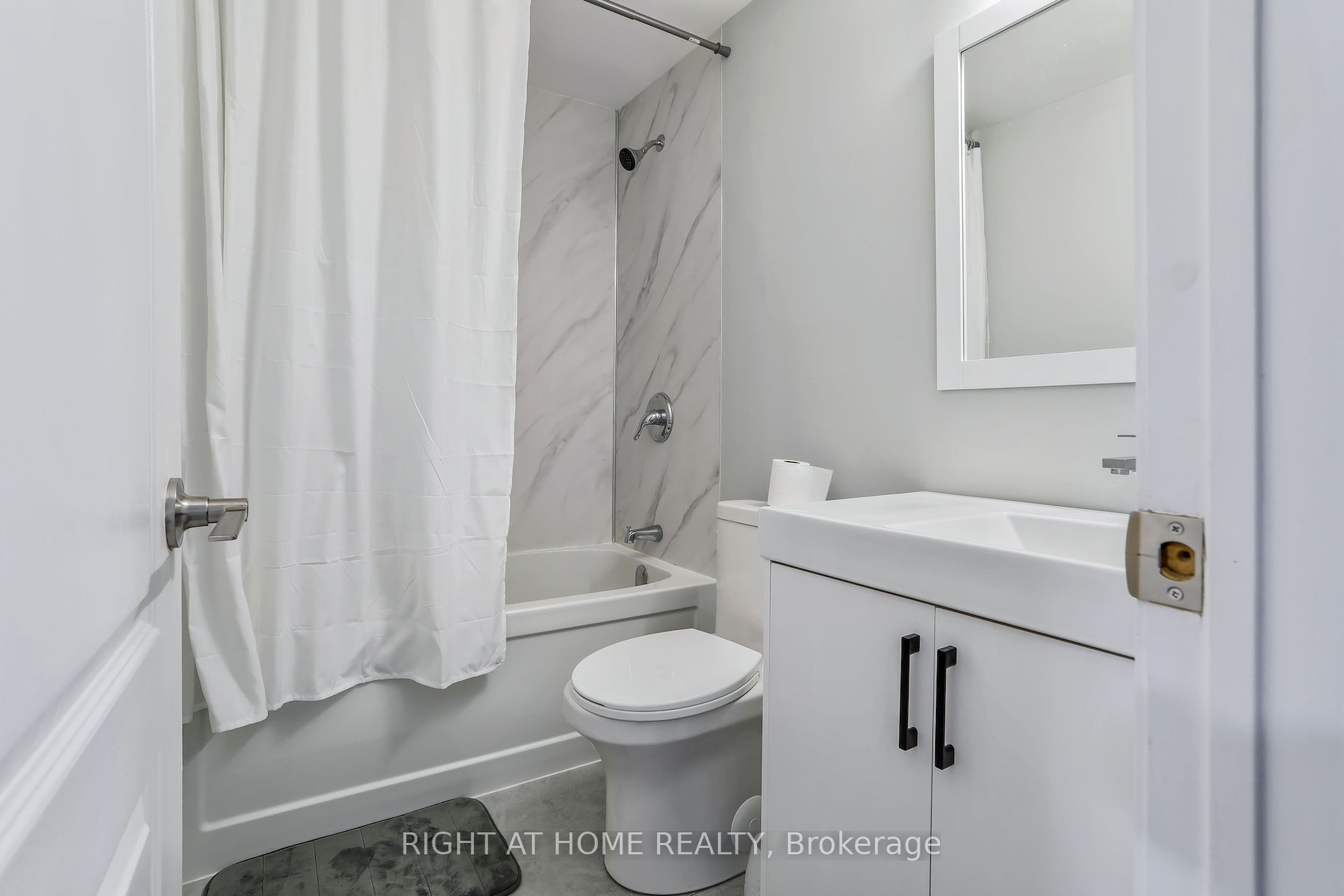 601 Shoreline Drive, #194