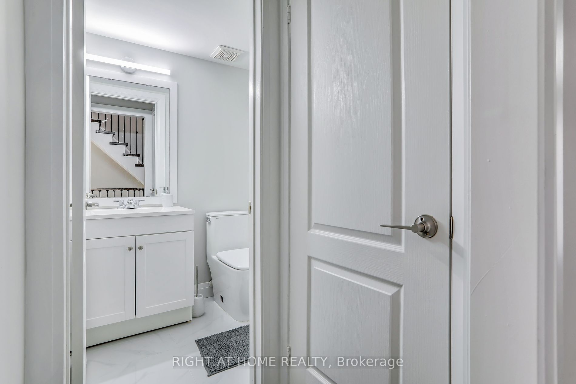 601 Shoreline Drive, #194