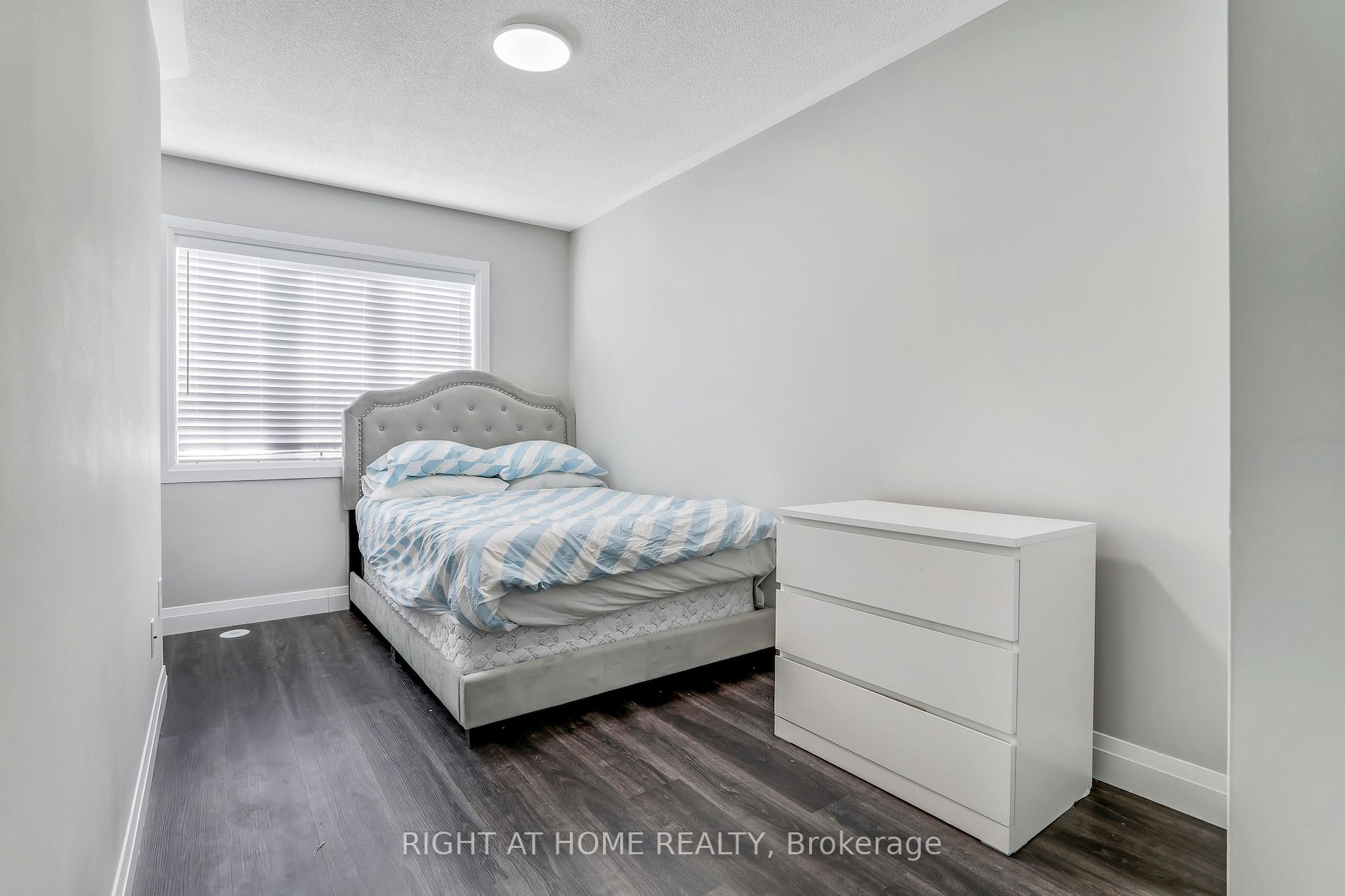 601 Shoreline Drive, #194