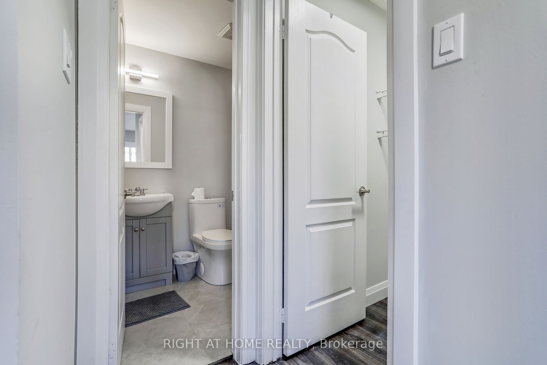 601 Shoreline Drive, #194