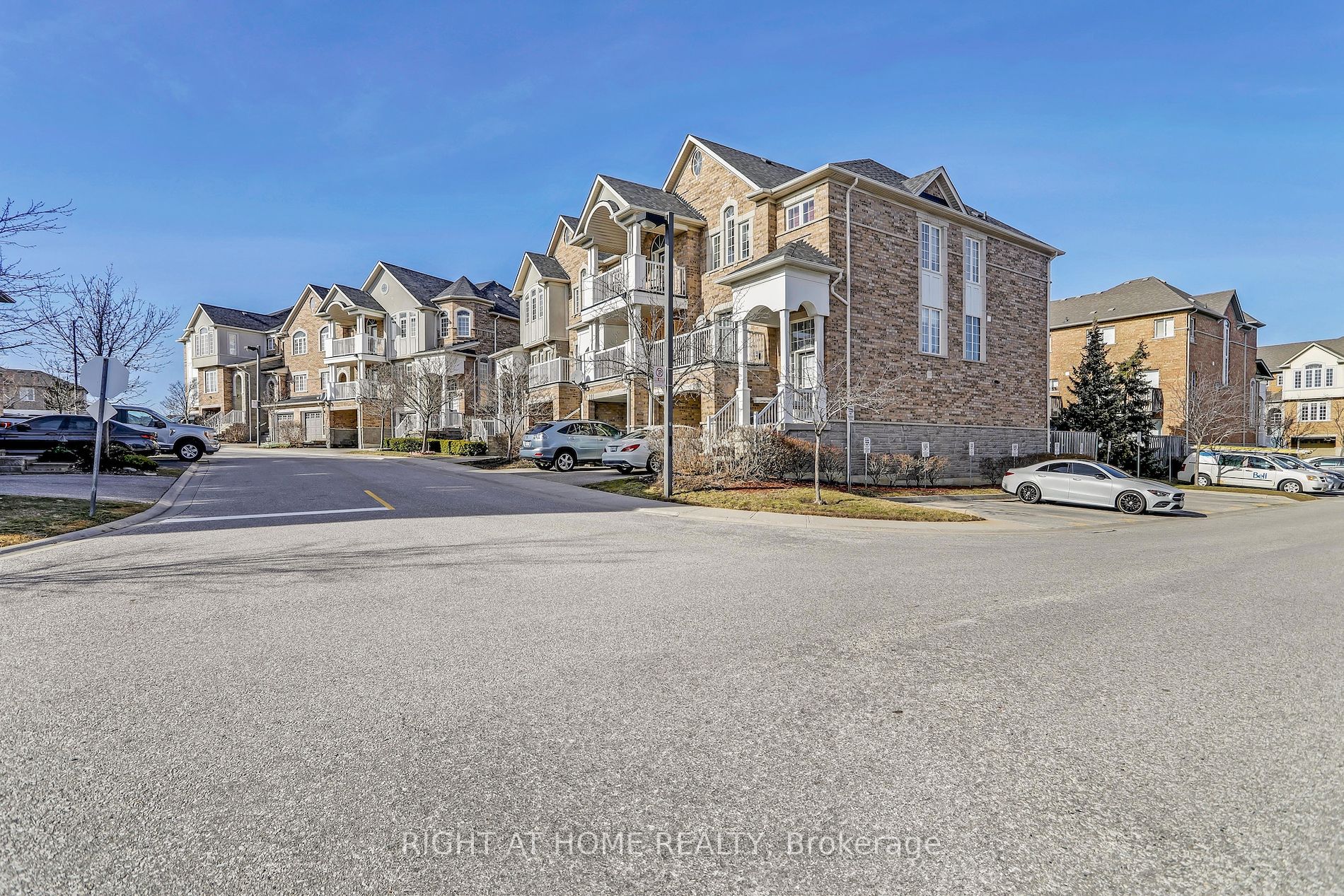 601 Shoreline Drive, #194