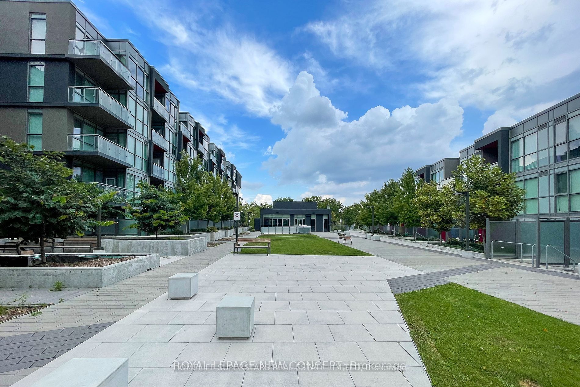 5220 Dundas St, #D308
