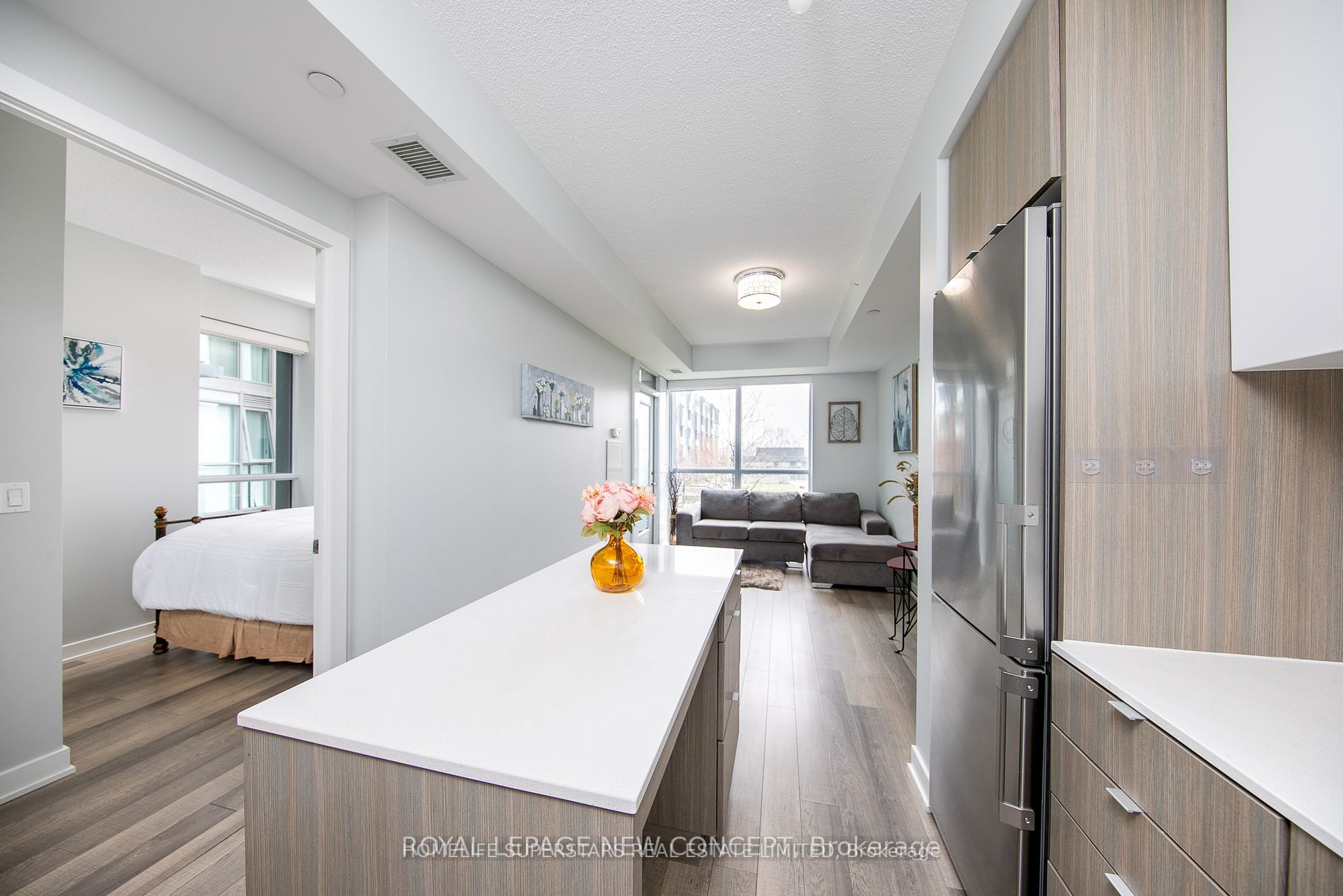 5220 Dundas St, #D308