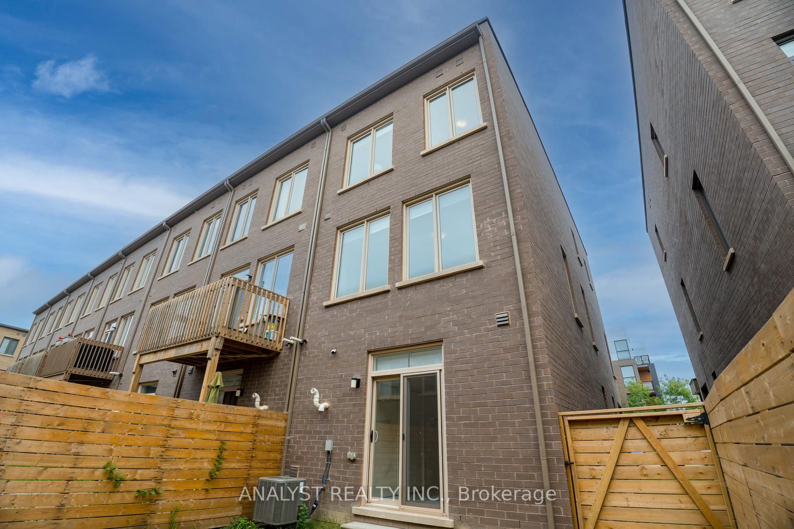 205 Sabina Dr