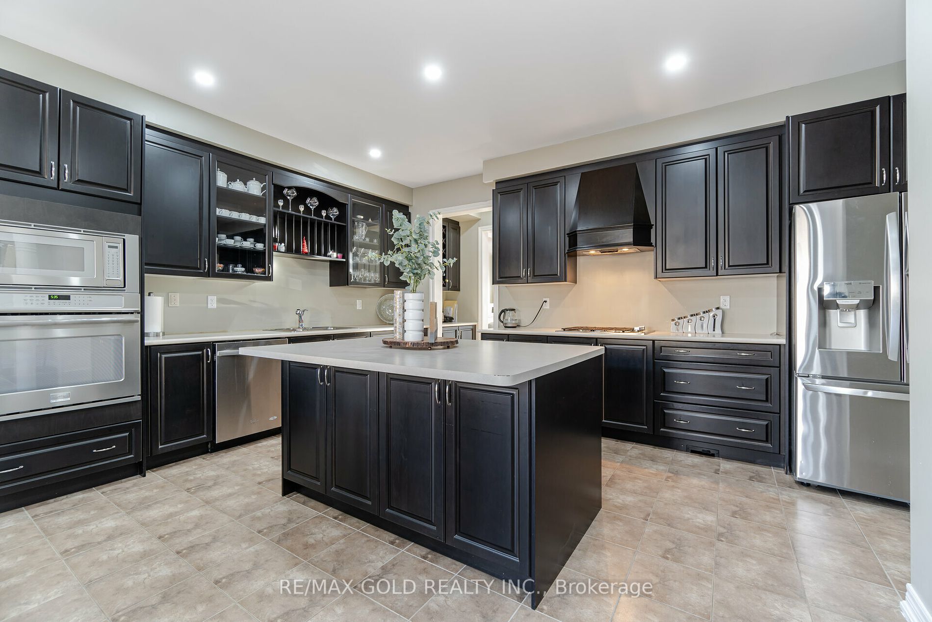 11 Clearfield Drive