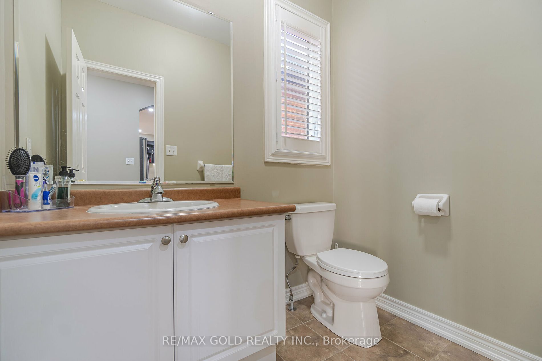 11 Clearfield Drive