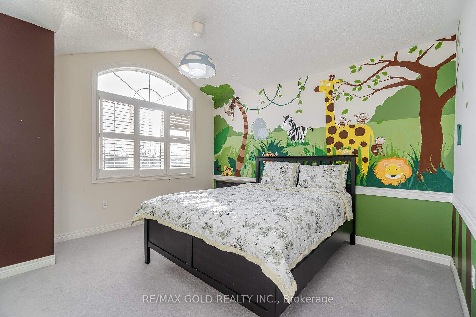 11 Clearfield Drive