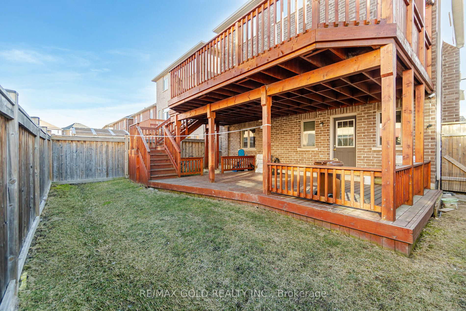 11 Clearfield Drive