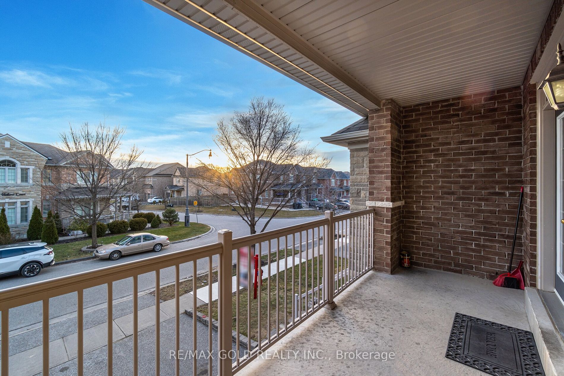 11 Clearfield Drive