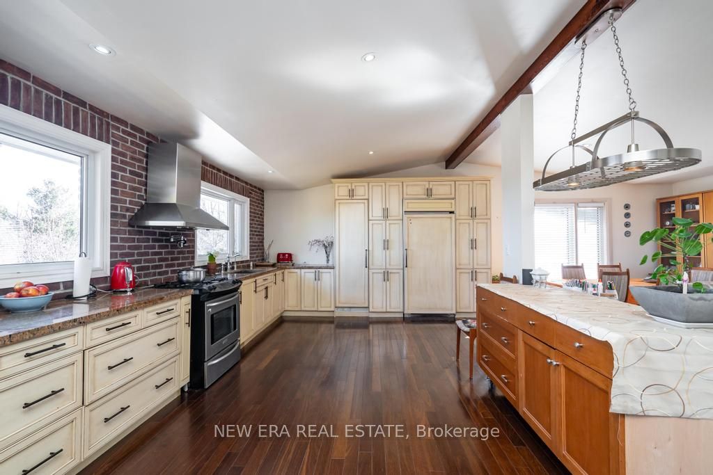 5 Glenn Crt