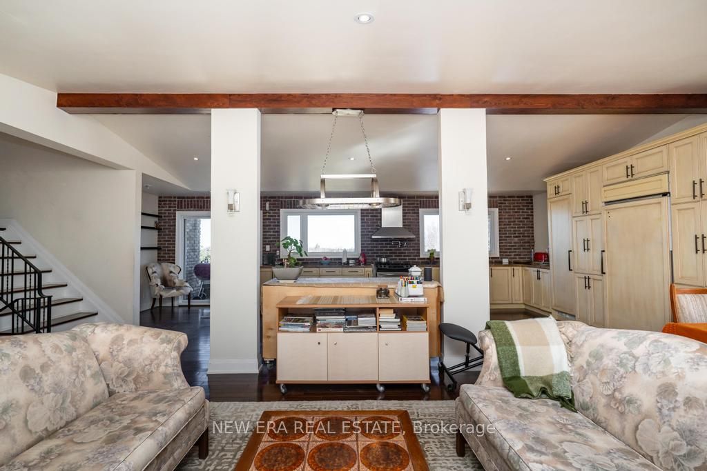 5 Glenn Crt
