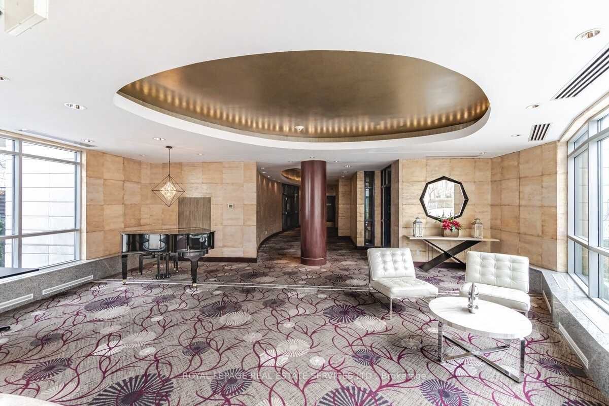 2111 Lake Shore Blvd W, #Lph 8