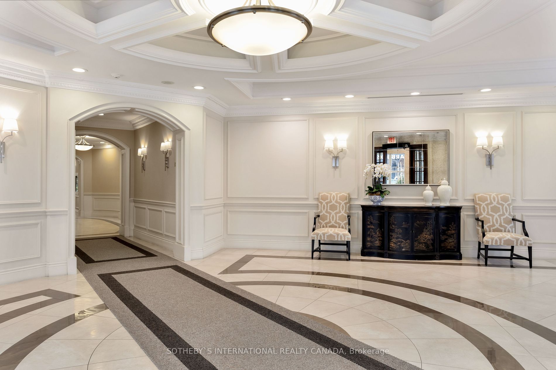 3085 Bloor St W, #207