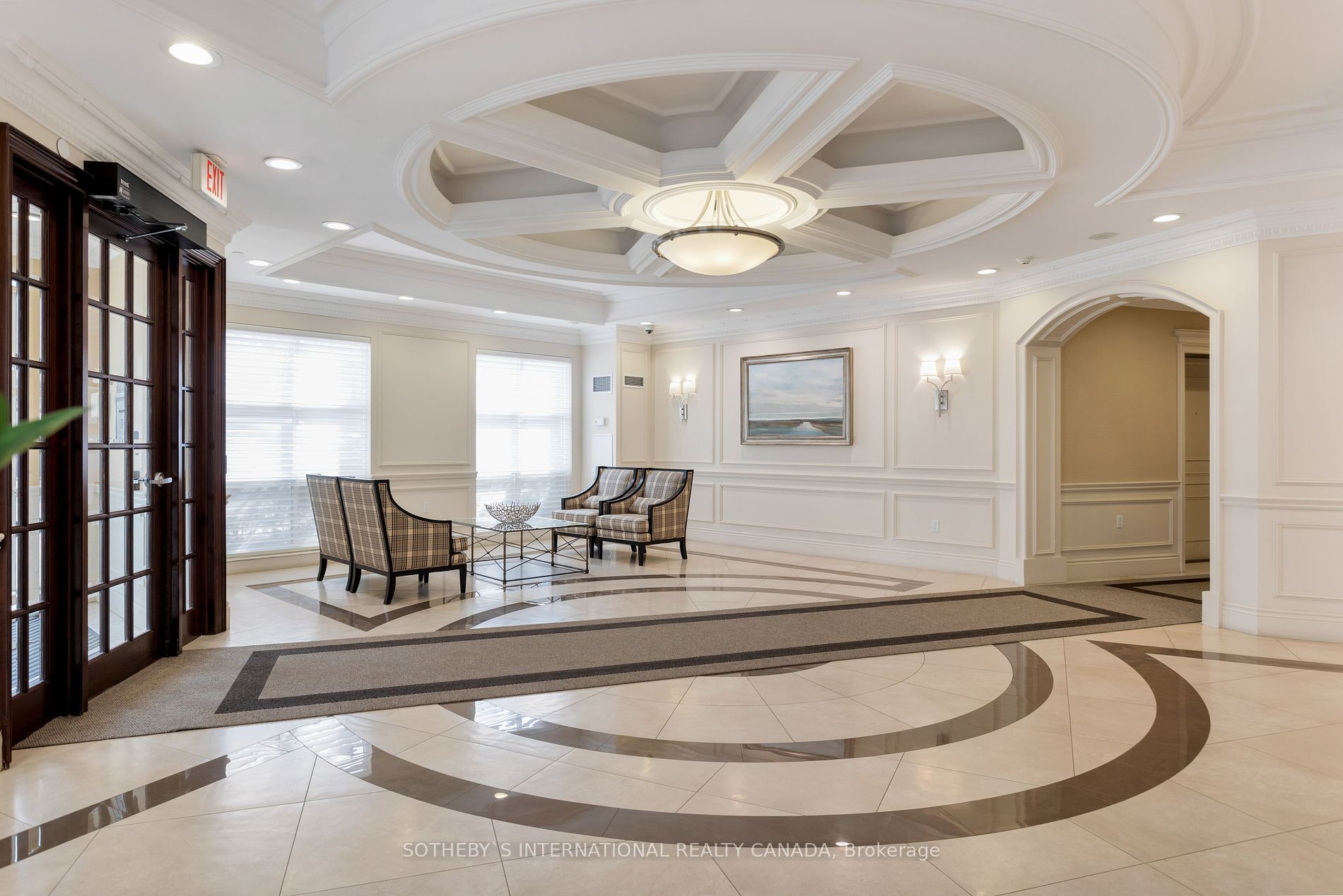 3085 Bloor St W, #207