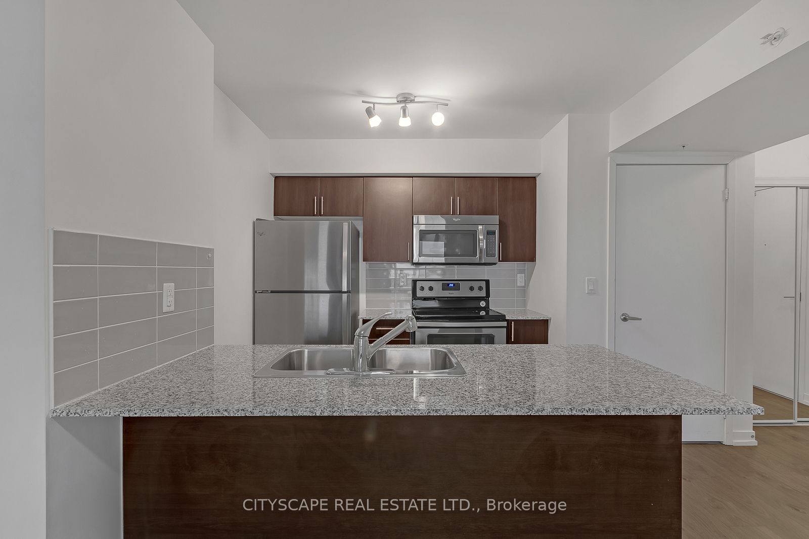 1410 Dupont St, #2505