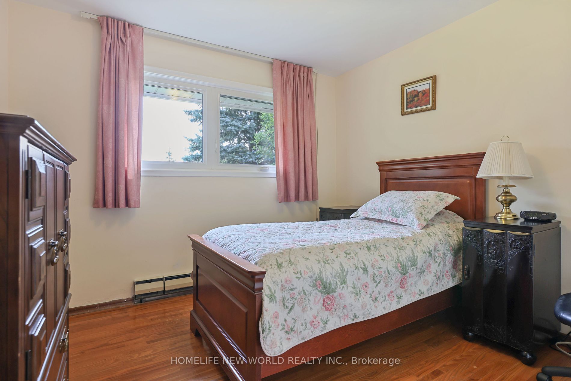 2040 Bronte Rd