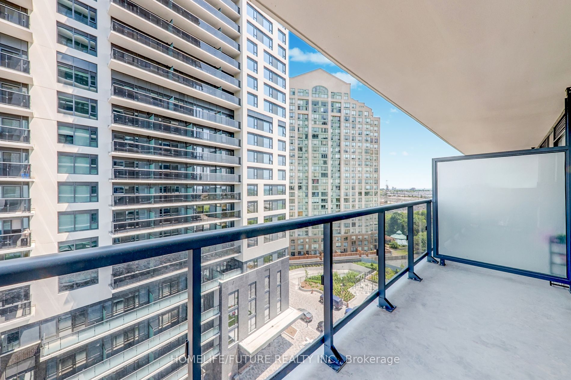 30 Samuel Wood Way, #904