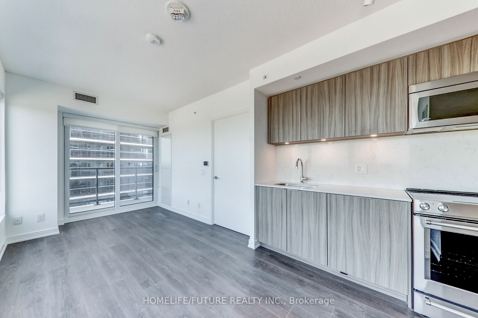 30 Samuel Wood Way, #904