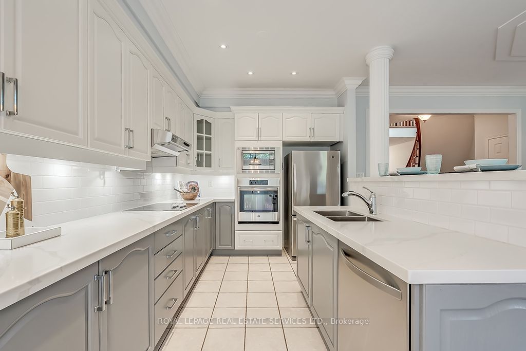 1267 Dorval Drive, #10
