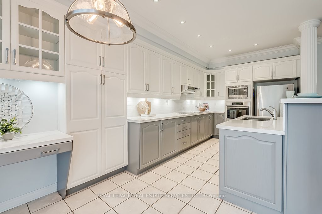 1267 Dorval Drive, #10