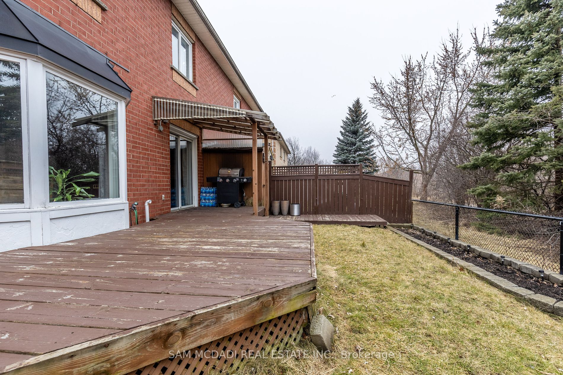 78 Pressed Brick Dr