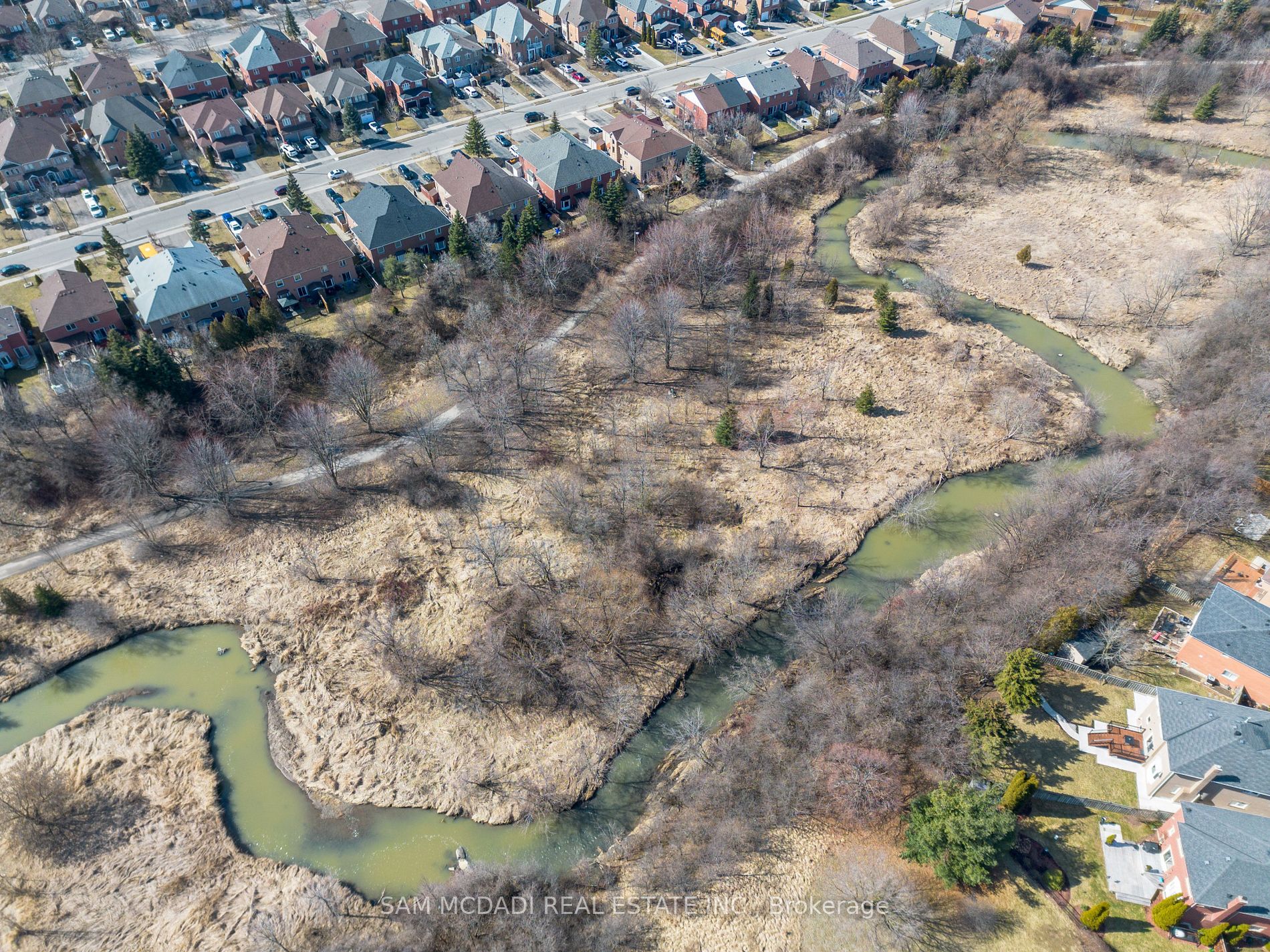 78 Pressed Brick Dr