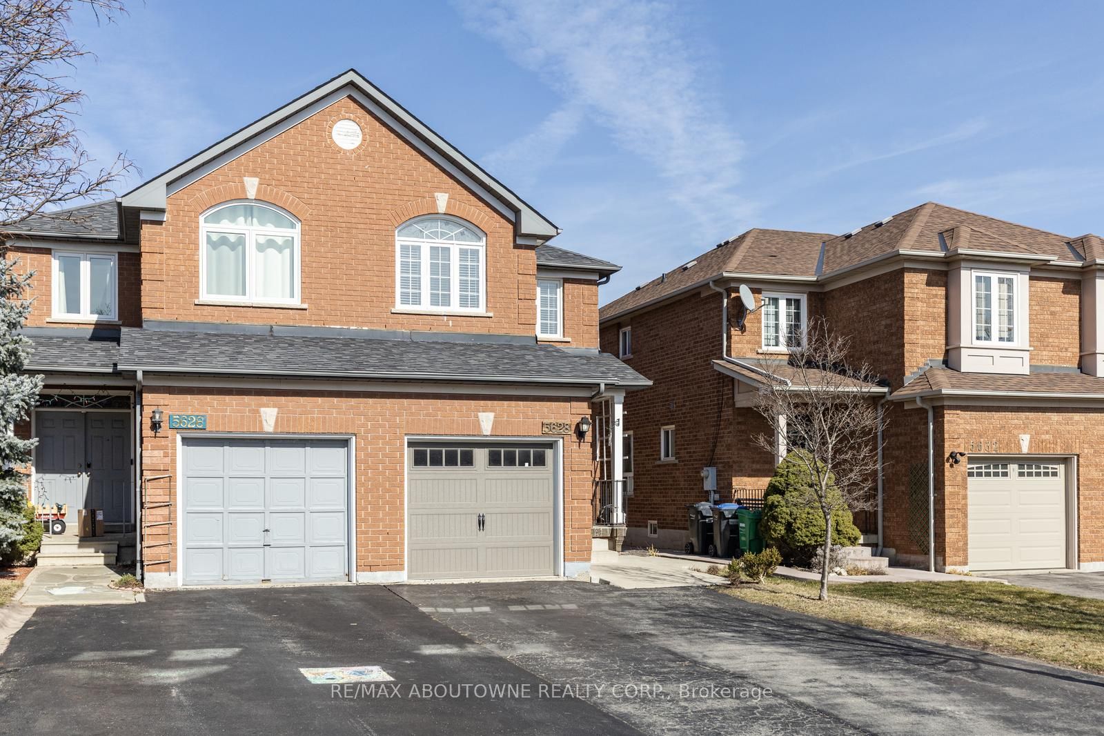 5628 Palmerston Cres