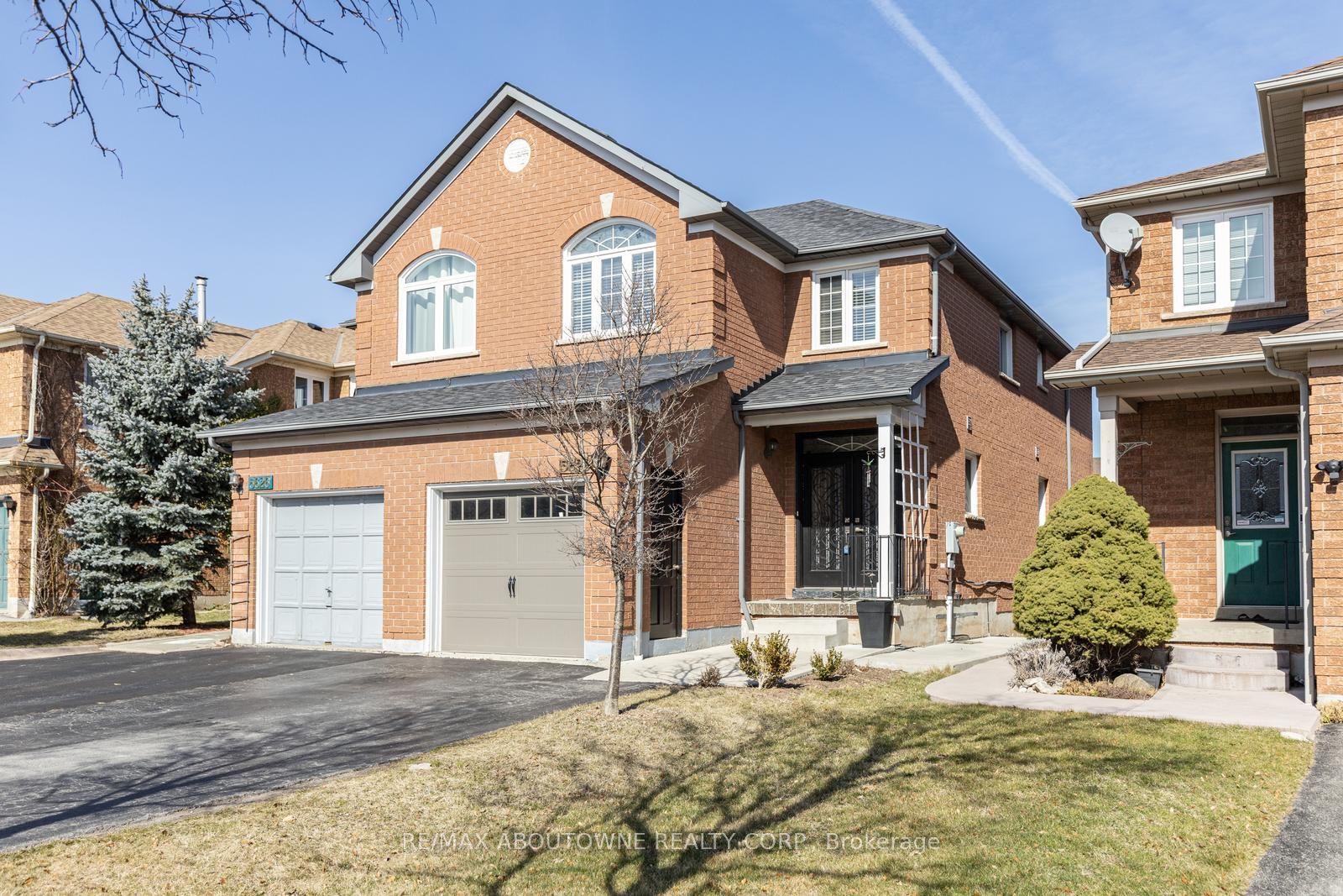 5628 Palmerston Cres