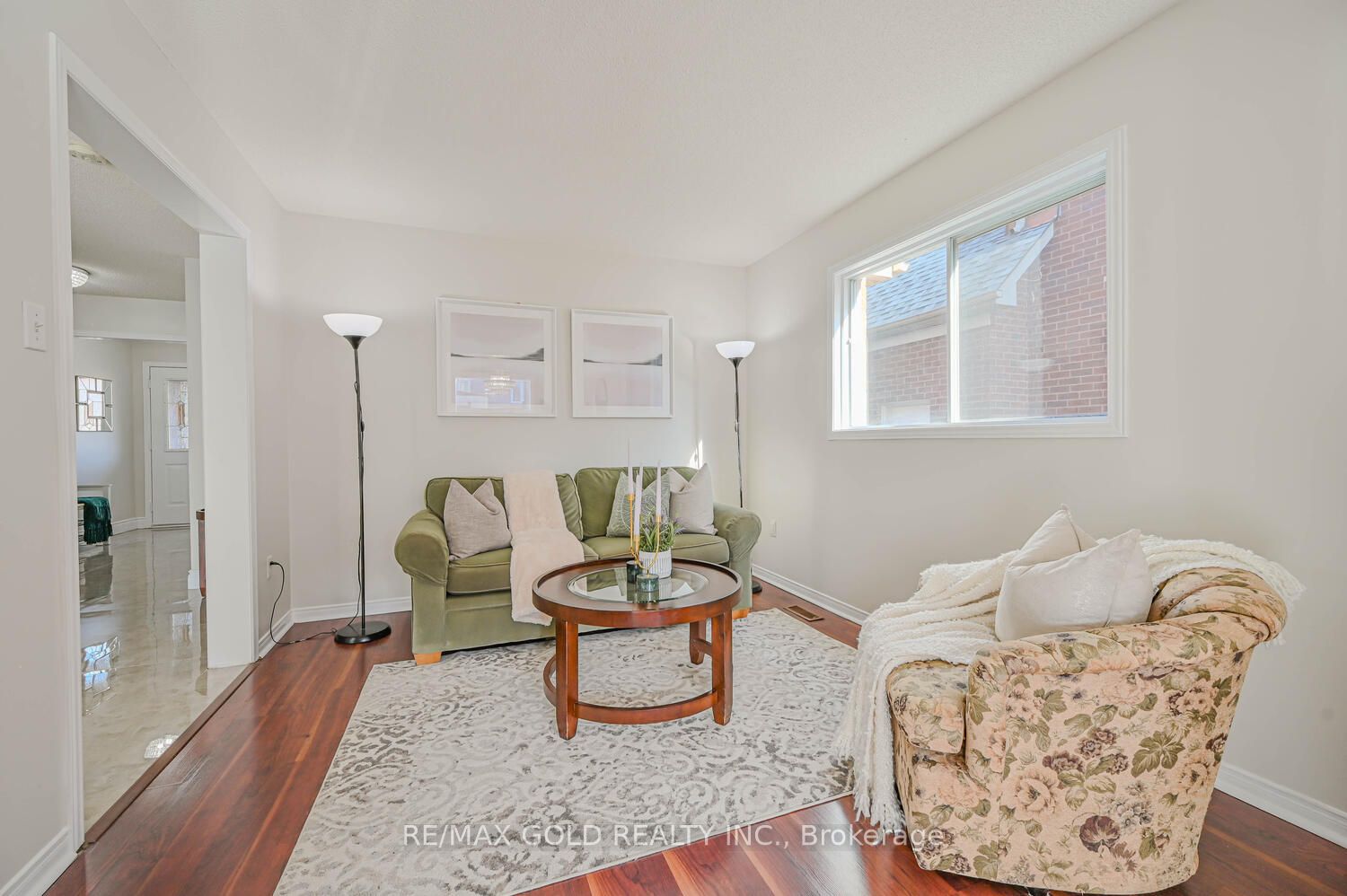 98 Bighorn Cres