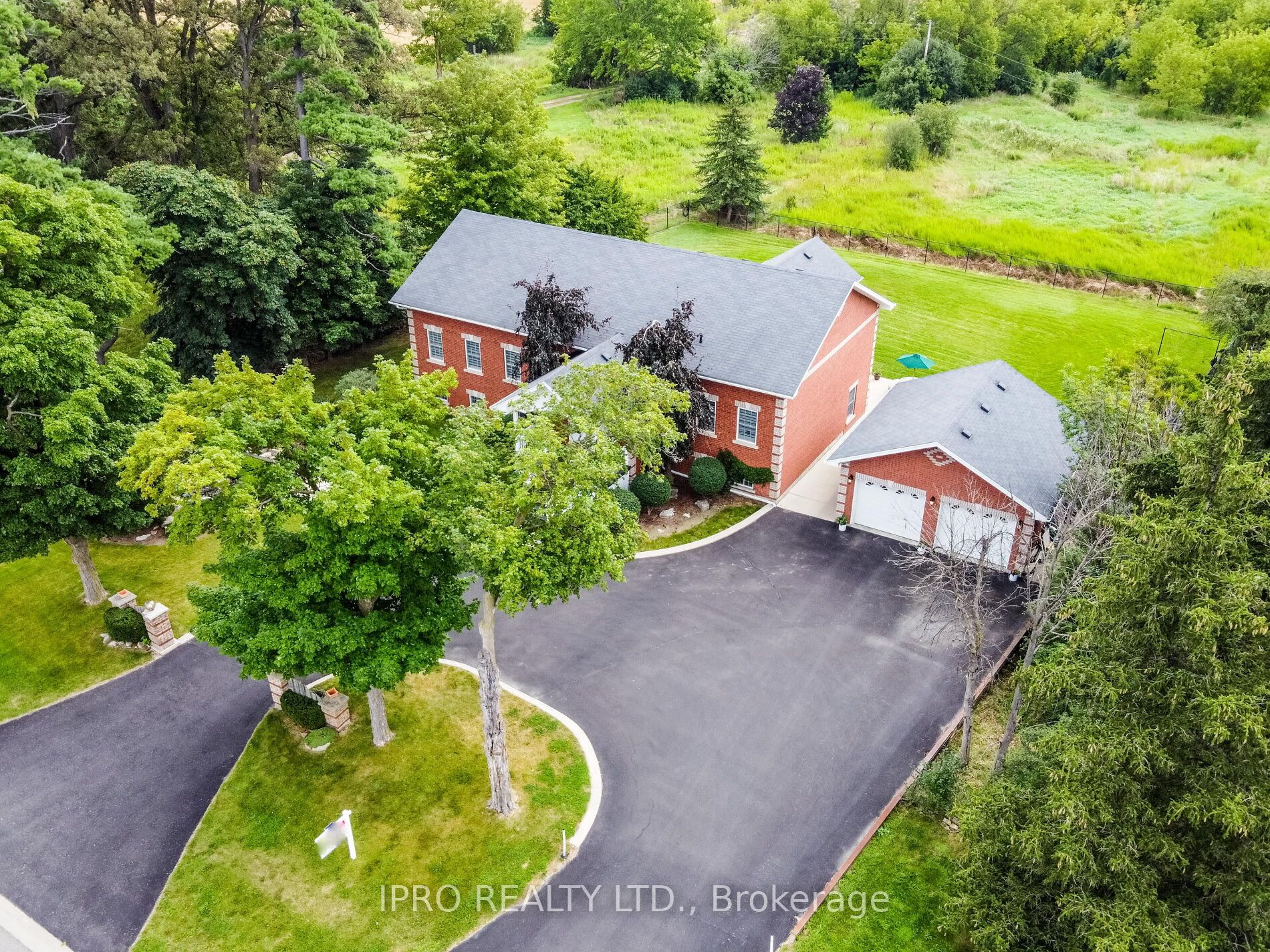 15260 10 Side Rd